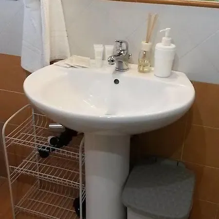 阿格里特斯莫il波佐安蒂科酒店 *